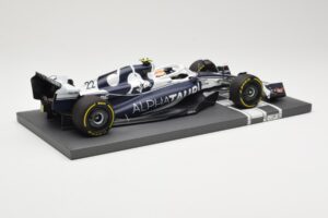 AlphaTauri AT03 #22 Y. Tsunoda Bahrain GP 2022 Minichamps 1:18 117220122 Metal - imagem 3 de 6