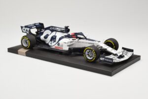 AlphaTauri Honda AT01 #26 D. Kvyat Italian GP 2020 Minichamps 1:18 117200826 Metal - imagem 4 de 6