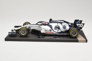 AlphaTauri Honda AT01 #26 D. Kvyat Italian GP 2020 Minichamps 1:18 117200826 Metal