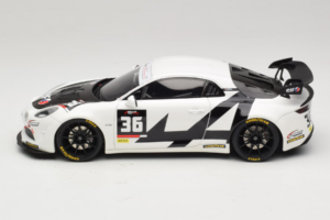 Alpine A110 GT4+ #36 J. Pla / J. Gilbert / J-M. Leandri Ultimate GT Endurance Cup 2024 Otto 1:18 OT1201 Resina - imagem 3 de 6