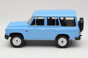 ARO 244 D Azul Aurora Models 1:18 TH180-01 Metal - imagem 3 de 6