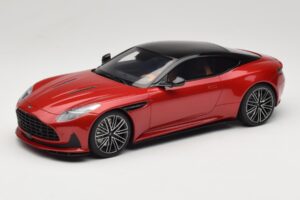 Aston Martin DB12 Hyper Red GT Spirit 1:18 GT936 Resina