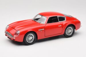 Aston Martin DB4 GT Zagato Vermelho Road Signature 1:18 92728 Metal