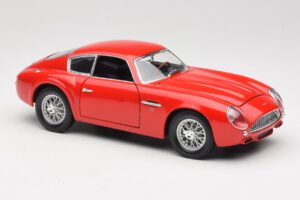 Aston Martin DB4 GT Zagato Vermelho Road Signature 1:18 92728 Metal - imagem 6 de 8