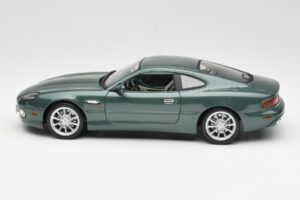 Aston Martin DB7 Vantage Verde Maisto 1:18 36880 Metal - imagem 4 de 8
