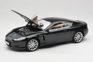 Aston Martin DB9 Preto Solido 1:18 15025600 Metal - imagem 2 de 8