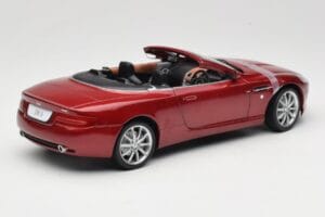 Aston Martin DB9 Volante Vermelho Solido 1:18 8163 Metal - imagem 3 de 8