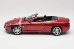 Aston Martin DB9 Volante Vermelho Solido 1:18 8163 Metal - imagem 4 de 8