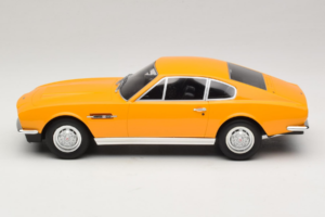 Aston Martin DBS Amarelo GT Spirit 1:18 GT079 Resina - imagem 3 de 6