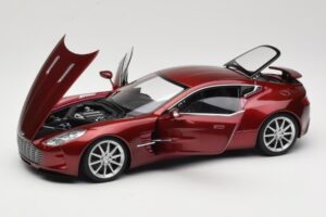 Aston Martin One-77 Diavolo Red AUTOart 1:18 70245 Metal - imagem 2 de 8