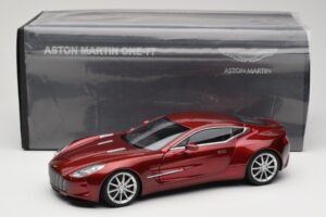 Aston Martin One-77 Diavolo Red AUTOart 1:18 70245 Metal - imagem 8 de 8
