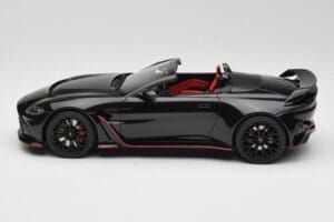 Aston Martin V12 Vantage Roadster Onyx Black GT Spirit 1:18 GT923 Resina - imagem 3 de 6
