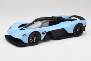 Aston Martin Valkyrie Racing Azul GT Spirit 1:18 GT915 Resina