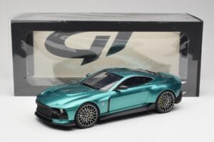 Aston Martin Valour Racing Green GT Spirit 1:18 GT480 Resina - imagem 6 de 6