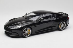 Aston Martin Vanquish Onyx Preto AUTOart 1:18 70247 Metal