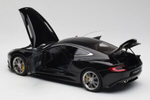 Aston Martin Vanquish Onyx Preto AUTOart 1:18 70247 Metal - imagem 5 de 8