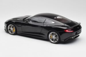 Aston Martin Vanquish Onyx Preto AUTOart 1:18 70247 Metal - imagem 7 de 8