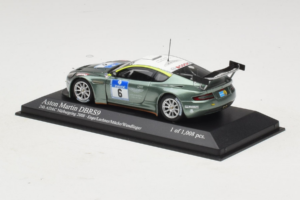 Aston Martin DBRS9 #6 M. Engel / K. Lechner ADAC 24 Hours Nurburgring 2008 Minichamps 1:43 400081306 Metal - imagem 3 de 4