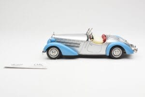 Audi 225 Front Roadster Azul Prateado CMC 1:18 M-075B Metal - imagem 3 de 6