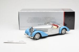 Audi 225 Front Roadster Azul Prateado CMC 1:18 M-075B Metal - imagem 6 de 6