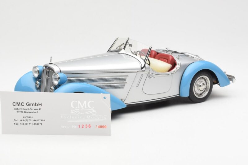 Audi 225 Front Roadster Azul Prateado CMC 1:18 M-075B Metal
