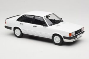 Audi 80 B2 GTE Branco MCG 1:18 MCG18527 Metal - imagem 4 de 6