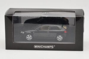 Audi A3 8P Black Metallic Minichamps 1:43 12000 Metal - imagem 4 de 4