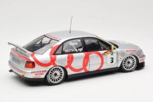 Audi A4 B5 #3 F. Biela DTM World Champion 1995 UT Models 1:18 39542 Metal - imagem 3 de 8