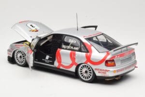 Audi A4 B5 #3 F. Biela DTM World Champion 1995 UT Models 1:18 39542 Metal - imagem 5 de 8
