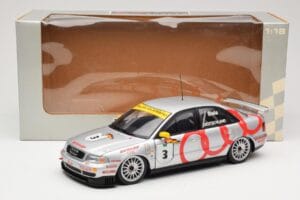 Audi A4 B5 #3 F. Biela DTM World Champion 1995 UT Models 1:18 39542 Metal - imagem 8 de 8