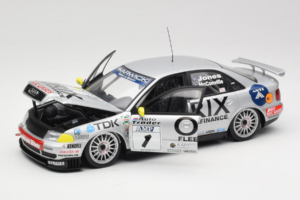 Audi A4 B5 STW #1 Orix B. Jones STW 1998 UT Models 1:18 39871 Metal - imagem 2 de 8