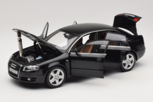 Audi A4 B6 3.2 Quattro Preto Minichamps 1:18 5010404125 Metal - imagem 2 de 8