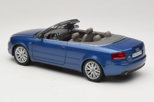 Audi A4 B6 Cabriolet Azul Norev 1:18 5010504325 Metal - imagem 7 de 9