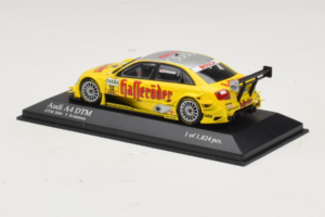 Audi A4 B6 #12 T. Kristensen Audi Sport Team Rosberg DTM 2004 Minichamps 1:43 400041412 Metal - imagem 3 de 4