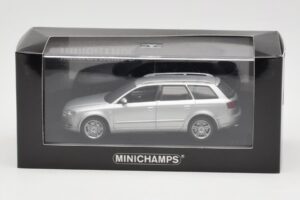 Audi A4 B7 Avant Prata Minichamps 1:43 AUDI009 Metal - imagem 4 de 4