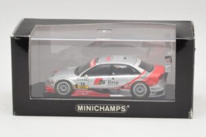 Audi A4 B7 DTM #15 F. Stippler Audi Sport Team Rosberg DTM 2006 Minichamps 1:43 5020600703-R Metal - imagem 4 de 4