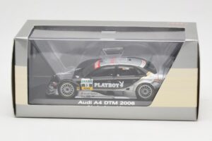 Audi A4 B7 #12 Playboy T. Scheider Abt Sportsline DTM 2006 Minichamps 1:43 5020600603 Metal - imagem 4 de 4