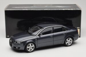 Audi A4 B7 Cinzento Metalizado Minichamps 1:18 100014400 Metal - imagem 8 de 8