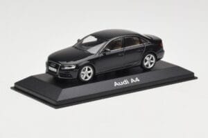 Audi A4 B8 3.2 Quattro Phantom Black Minichamps 1:43 5010704133 Metal - imagem 2 de 4