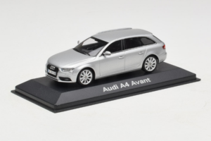 Audi A4 B8 Avant Ice Silver Minichamps 1:43 5011204213-R1 Metal - imagem 2 de 4