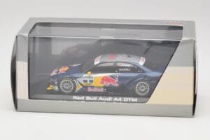 Audi A4 B8 #2 Red Bull M. Tomczyk DTM 2008 Minichamps 1:43 5020800133 Metal - imagem 4 de 4