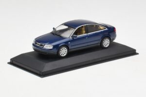 Audi A6 C5 Azul Escuro Minichamps 1:43 132093 Metal - imagem 2 de 4