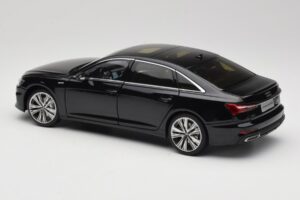Audi A6L C8 Preto Paudi Model 1:18 42499 Metal - imagem 7 de 8