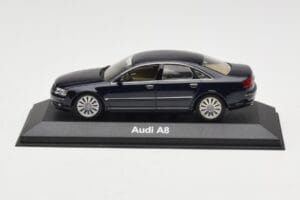 Audi A8 D3 Blue Metallic Light Interior Minichamps 1:43 20000001386003 Metal
