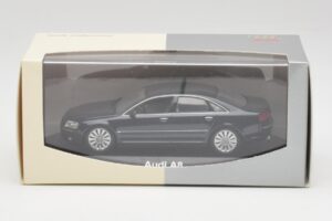 Audi A8 D3 Mauritius Azul Metallic Minichamps 1:43 5010508123 Metal - imagem 4 de 4