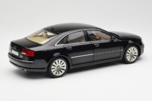 Audi A8 D3 W12 Preto Kyosho 1:18 09212BK Metal - imagem 3 de 8