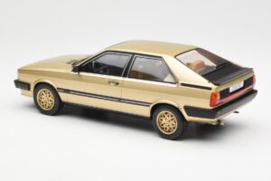 Audi Coupe GT B2 Dourado MCG 1:18 MCG18414 Metal - imagem 5 de 6