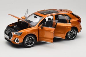 Audi Q3 F3 Orange Metallic Paudi Model 1:18 05962Q32019 Metal - imagem 2 de 8