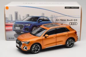 Audi Q3 F3 Orange Metallic Paudi Model 1:18 05962Q32019 Metal - imagem 8 de 8