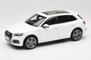 Audi Q5L FY Branco Paudi Model 1:18 30694 Metal